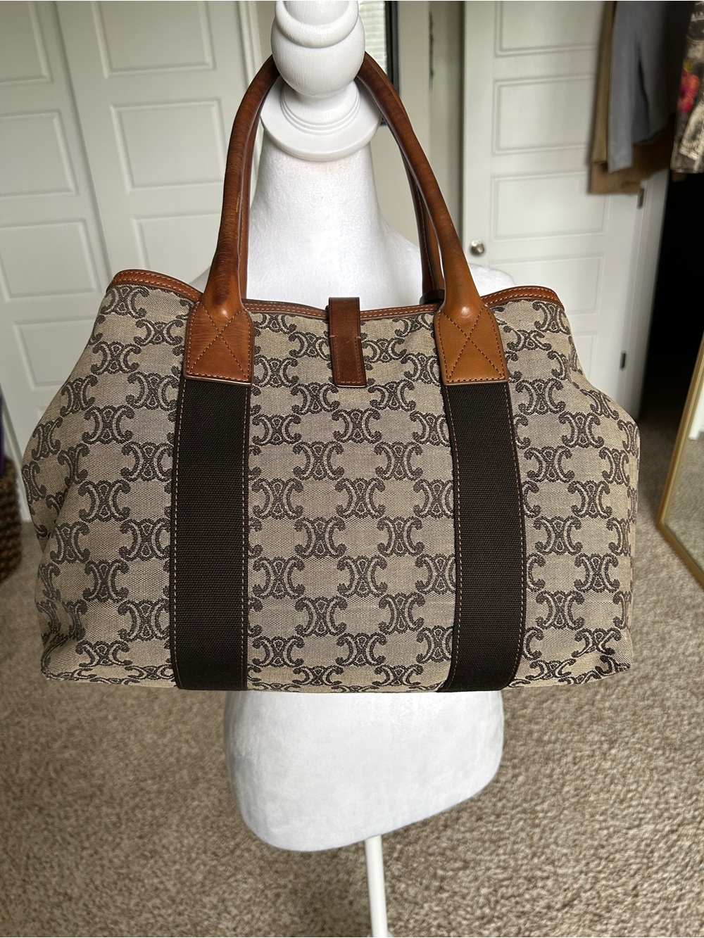 CELINE Triomphe Canvas and Leather Shoulder Satchel Handbag Brown - Picture 2 of 16